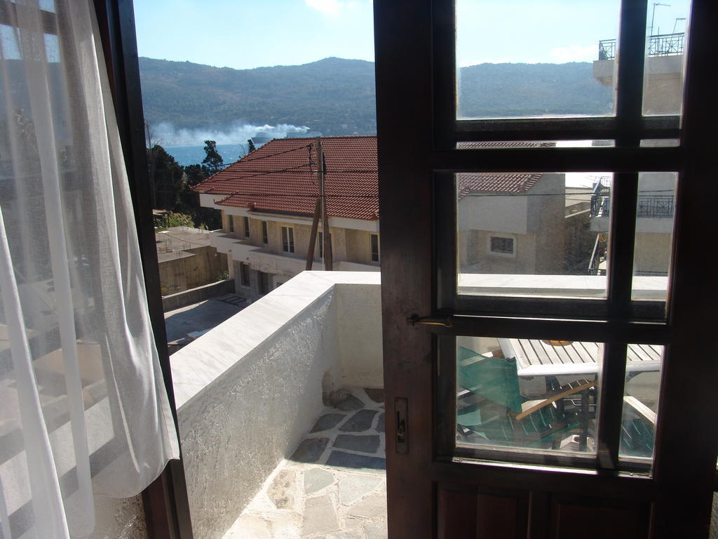 Notis Hotel Samos Town Cameră foto